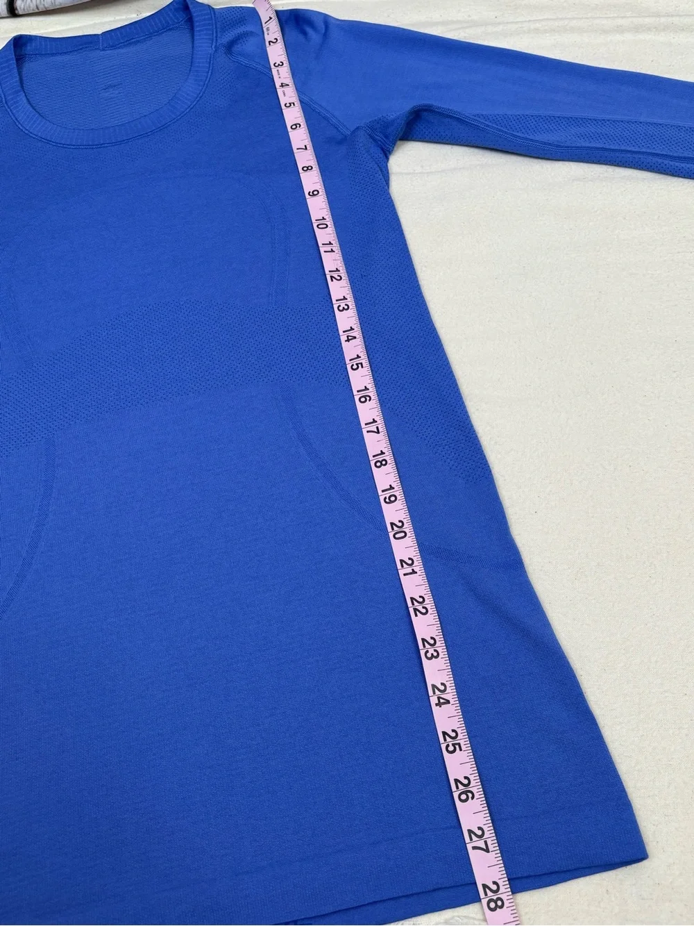 🍋Lululemon Swiftly Tech Long Sleeve Shirt Size 8 Fitted Thumb Holes Blue Violet